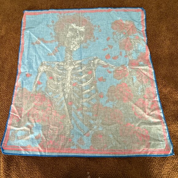 EUC Heading Grateful Dead Skeleton & Roses Scarf/Bandana - Picture 5 of 5